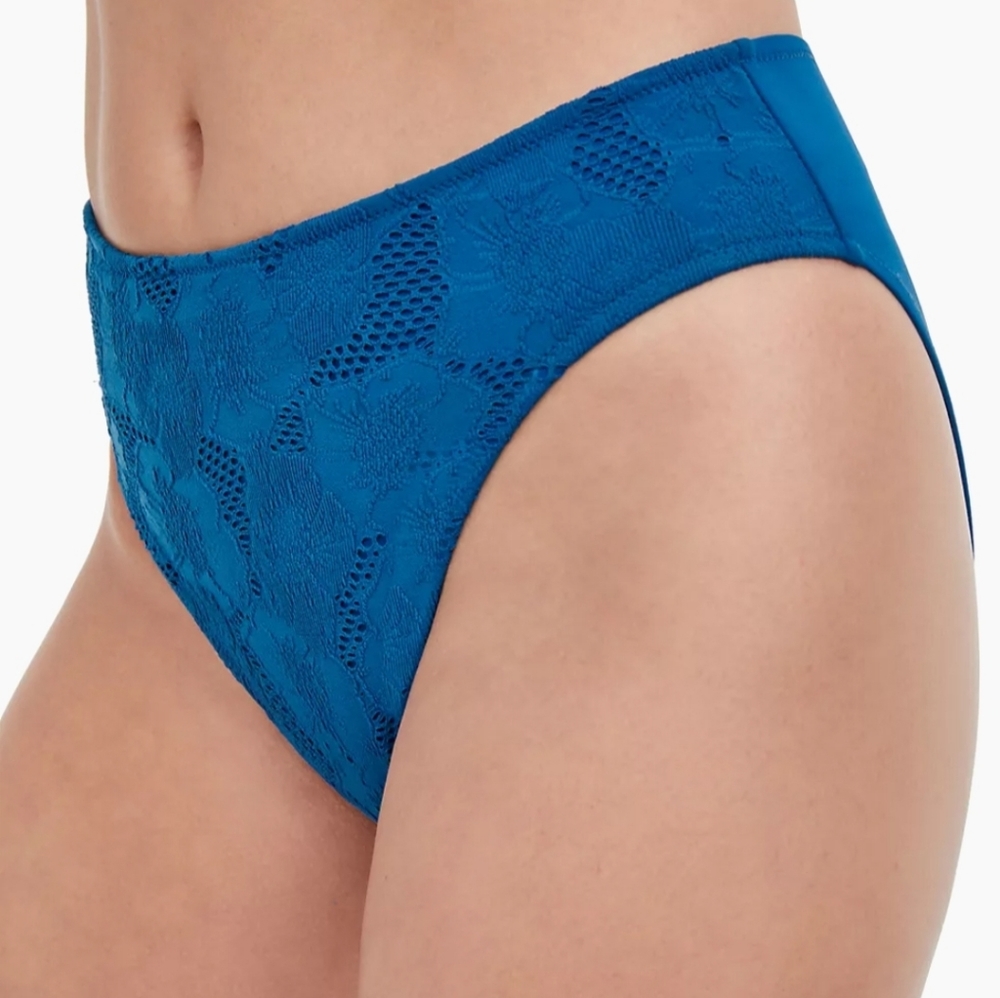 Gottex SwimwearLate Bloomer Floral Mesh Bikini Bottoms
